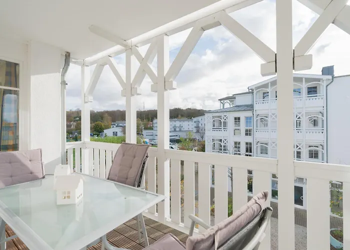 Apartment 344, Seepark